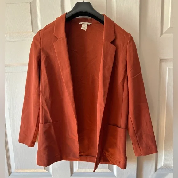 Blazer - Picture 1 of 1